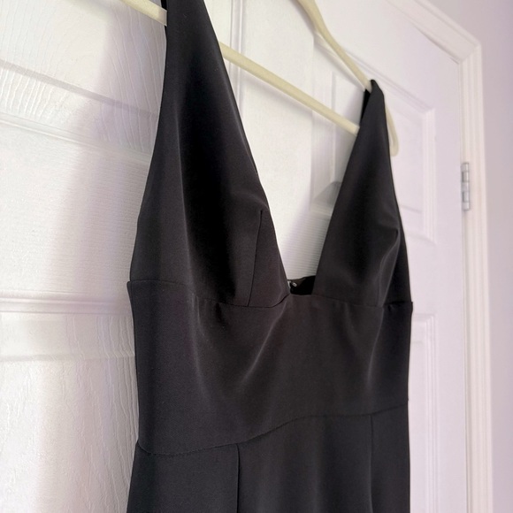 Elegant Black Midi Dress - Picture 2 of 6